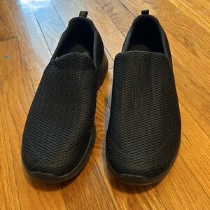 Sketchers Goga Max size 12